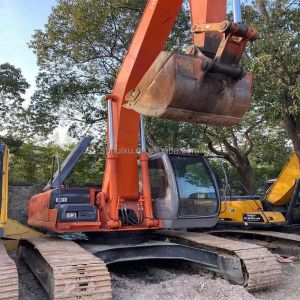 Hitachi in stock used hitachi zx210 excavator/Used digging machine HITACHI 210