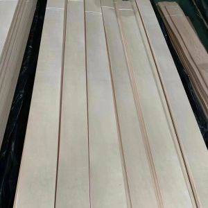 ISO9001 Harmless Natural Wood Veneer Sheets Multipurpose Uniform Pattern