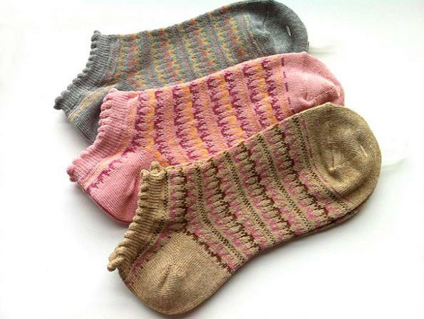 Quality Women′s Patterned Novelty Socks  Ruffle Cuff for sale