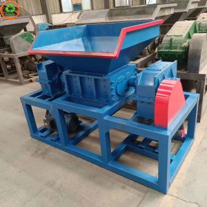 Buy cheap 15-24RPM Dual Shaft Double Motor Shredder for Scrap Heavy Melting Waste PVC HDPE PP PET from wholesalers