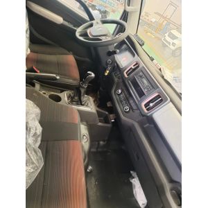 Customizable FOTON 8 Ton Van Body Refrigerated Truck with Hook Carrier and