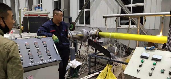 Buy cheap Small Pipe Diameter Pert District Flexible Insulation Pipe Making Machine from wholesalers