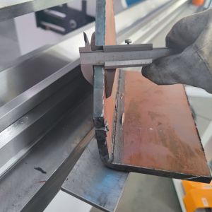 Buy cheap 400KN 1200mm Hydraulic Press Brake With E21 Controller Folding from wholesalers