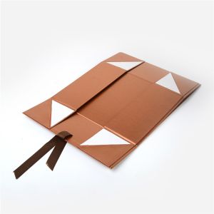 Buy cheap Luxury Magnetic Paper Folding Gift Box Embossing And Debossing from wholesalers