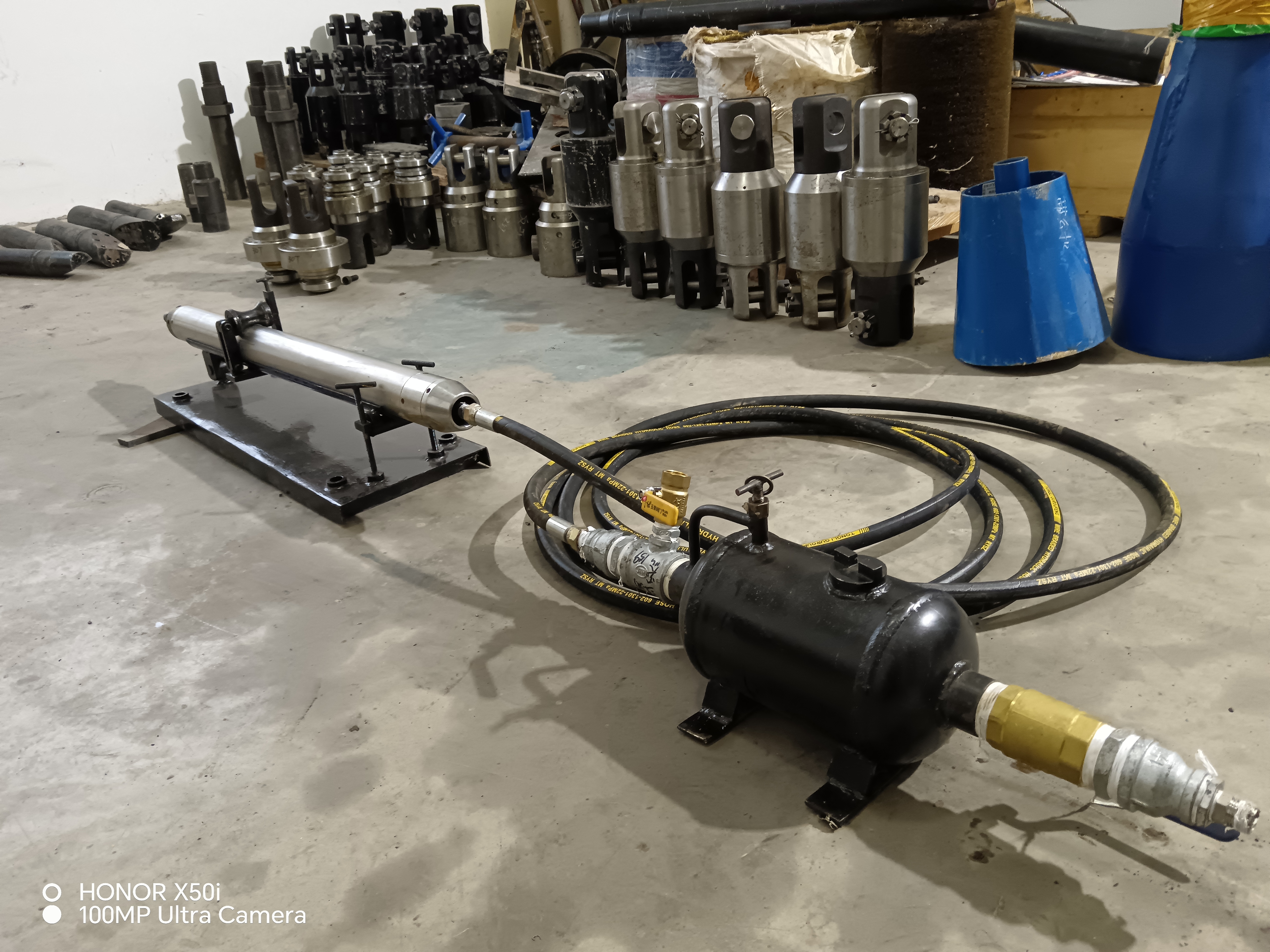 Buy cheap BM Series Pneumatic Mole with 2.1-2.9 Hz Impact Frequency 0.4-0.7 MPa Air Pressure and 1.2-1.6 m3/min Air Volume for HDD Drill Pipe from wholesalers