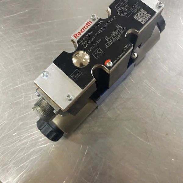 Quality 4WREE10V25-2X/G24K31/F1V
4WREE10W50-2X/G24K31/F1V
4WREE10E75-2X/G24K31/A1V Hydraulic valve German Rexroth proportional directional solenoid valve for sale