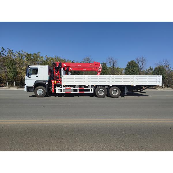 Folding Arm Cargo Mounted Crane SQZ300 SINOTRUK HOWO 6x4 Truck With Crane 12 Ton
