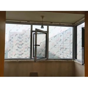 Thermal-Adaptive Folding Window System with Interchangeable Insulation Panels