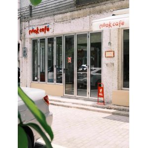 Free Design Consultation Folding Windows - 3D Renderings Included