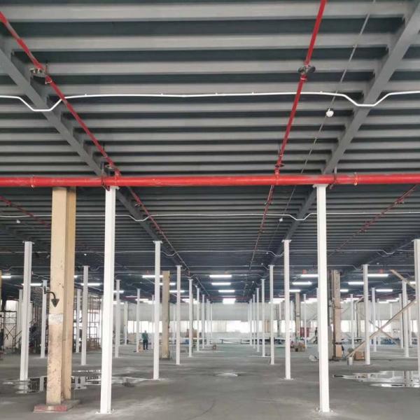 Custom steel storage platform with safety features