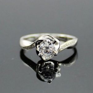 China Sterling Silver Heart Shape CZ Diamonds Engagement Ring(F25) on sale