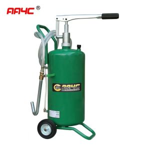 China 24L Manual Oil Pumps Tank Industrial Lubrication Equipments on sale