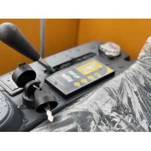 Buy cheap Hydraulic Electric Mini Crawler Digger 2.2 tonne garden Digging from wholesalers