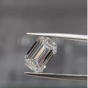 Buy cheap Emerald Cut Lab Grown Triple Excellent Diamond 3EX Loose Lab Made Diamonds IGI Certified from wholesalers