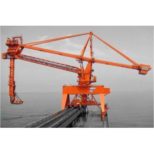 1200t/h Screw Ship Unloader Applied To Seaport