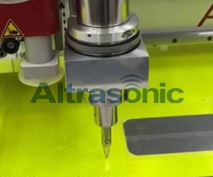 Quality 30KHz Ultrasonic Cutting Machine With Titanium / Replaceable Blade for sale