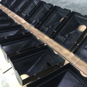 Customized Plastic Injection Moulding RIM Large Parts Deburring Surface Finish