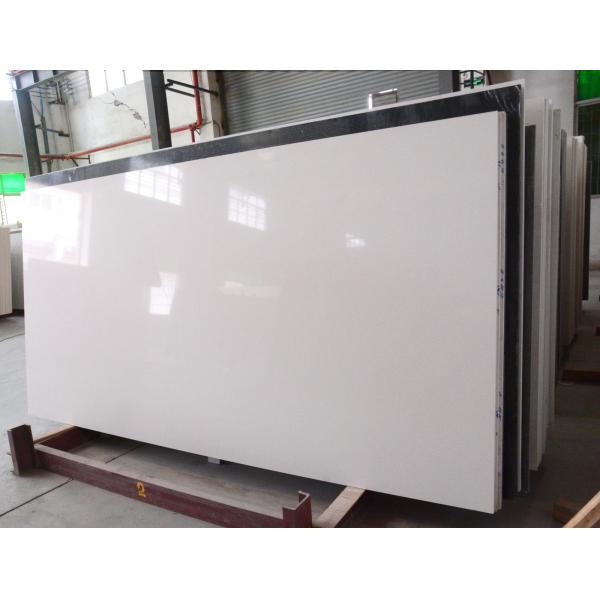 Pollished Kitchen Countertop Materials Quartz Impact Resistance Easy To Clean