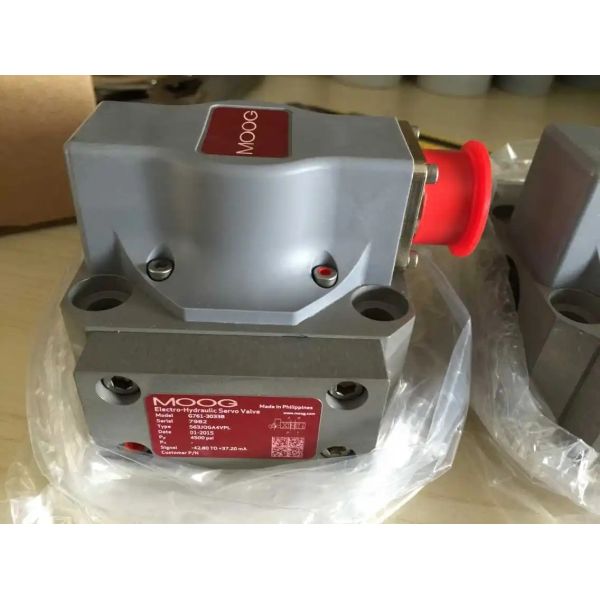 Buy cheap Original MOOG Servo Valve with 25cm Nominal Diameter and -20°C to 80°C Temperature Range for Electro-Hydraulic Directional Control from wholesalers