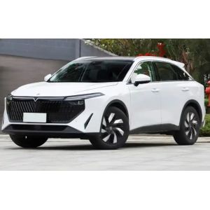 Buy cheap Fuel Efficient Dongfeng Venucia Automobile With 5 Speed Manual Transmission product