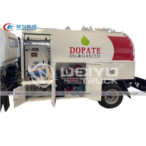 Buy cheap 2MT 5000 Liters Mobile LPG Cylinder Filling Bobtail Truck from wholesalers