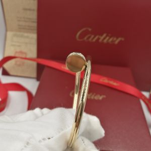 B6048617 Juste Un Clou Bracelet 18k Yellow Gold With Diamonds