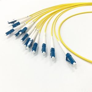 SM G657A2 MPO To LC Breakout Cable 3.0mm 12 Fiber For Data Communication Network