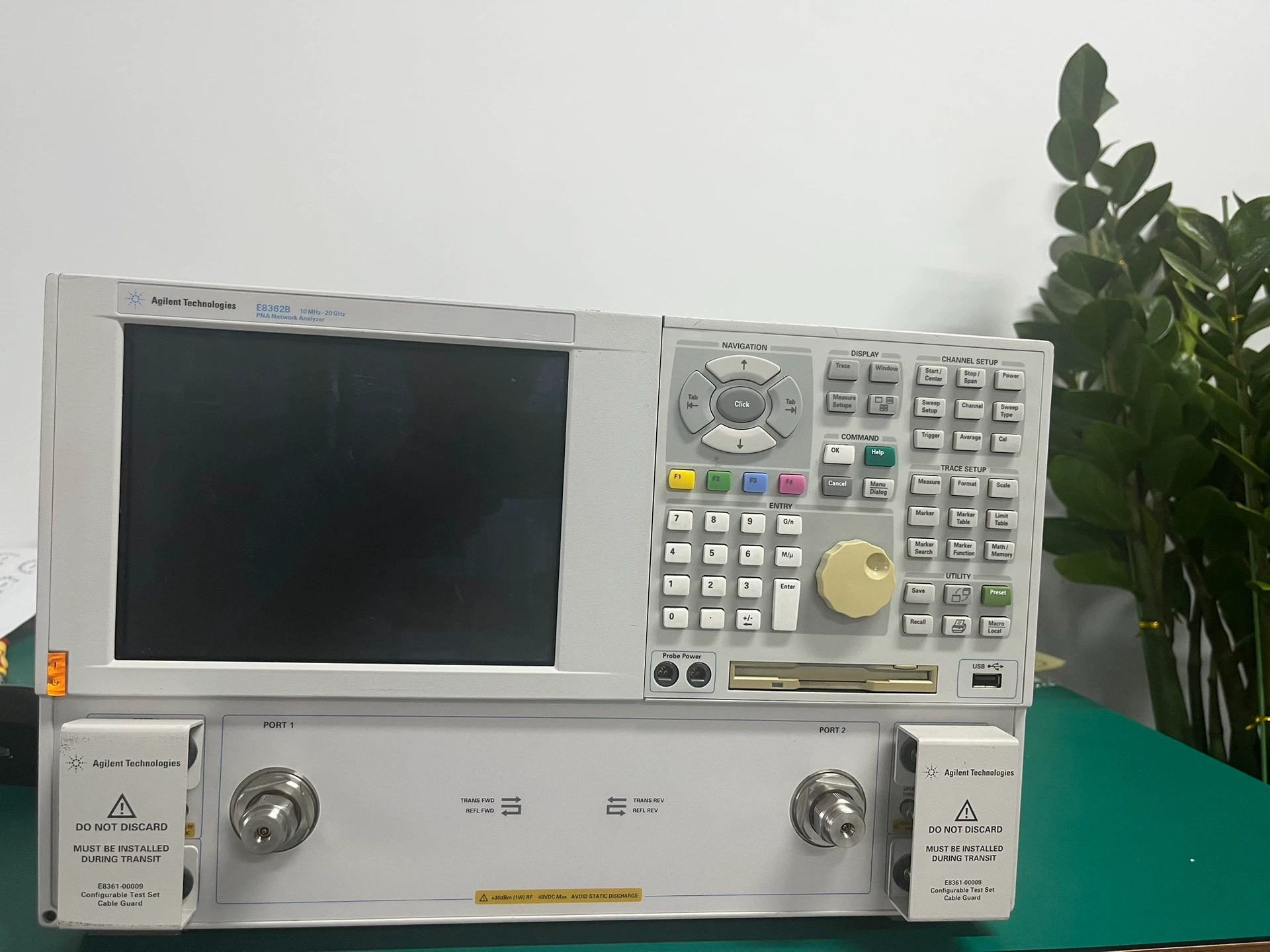 Agilent E8362B Vector Network Analyzer VNA 20 GHz 125 DB Dynamic Range PNA