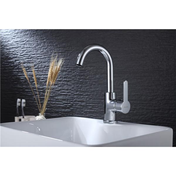 Quality Chrome Plated Industrial Sink Faucet , Ceramic Valve Core Brushed Stainless Kitchen Faucet for sale