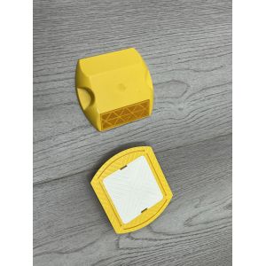 Buy cheap New Style ABS Plastic Road Stud with Cat Eye High refelctive Raised Pavement Marker for Traffic Safety Warning from wholesalers