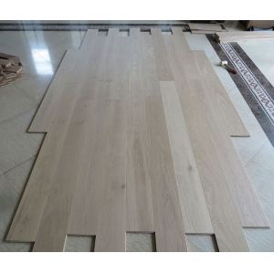 China Selected Grade Oak Engineered Hardwood Flooring To USA, Invisible Natural Color on sale