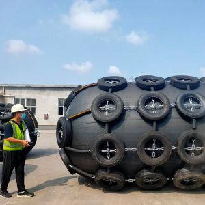 Buy cheap 50kpa Floating Yokohama Rubber Fender Pneumatic Tyre Chain Net from wholesalers