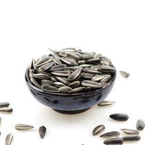 Buy cheap Sunflower Seeds From Inner Mongolia Factory direct High quality T5 sunflower seeds to eat from wholesalers