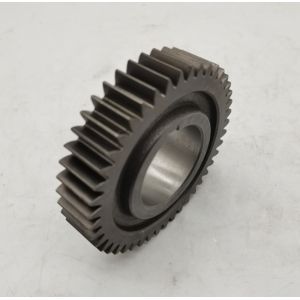 Fast gearbox intermediate shaft overspeed gear intermediate shaft third gear