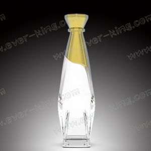 Buy cheap 500mL Empty Glass Liquor Bottles , 570g Fancy Vodka Bottles from wholesalers