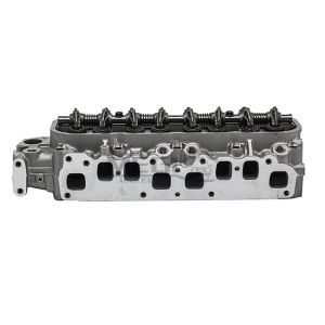 China 11101-09110 11101-71030 Car Engine Cylinder Head TOYOTA For DYNA 200 HIACE HILUX on sale