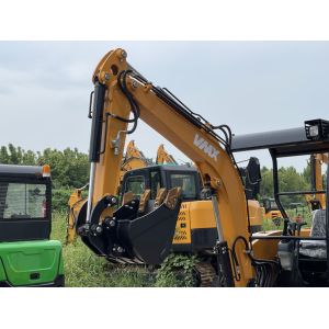 Buy cheap Hydraulic Electric Mini Crawler Digger 2.2 tonne garden Digging from wholesalers