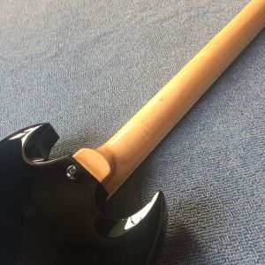 High-quality custom V style electric guitar rosewood fingerboard