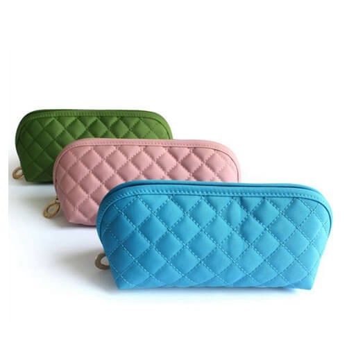 Buy cheap Ladies Diamond Pattern Custom Cosmetic Bags With Separate Compartments from wholesalers