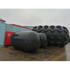 Yokohama Type Black Ship Marine Pneumatic Natural Rubber Fender With Chain Tyre