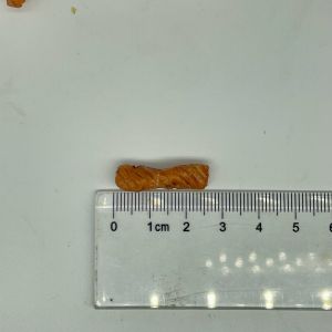 Crunchy Rice Crackers With Spicy Kick Rectangular Shape For Snacking