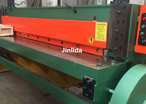 Quality High Accuracy Wire Mesh Cutting Machine Automatically Crimped Wire Mesh for sale