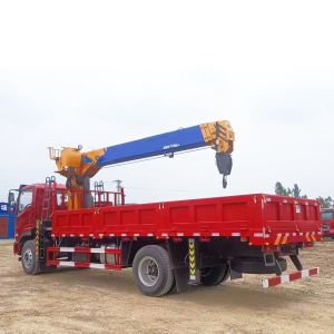 Buy cheap SHACMAN  4*2   Truck With Crane     Boom Truck    Lifting Truck from wholesalers