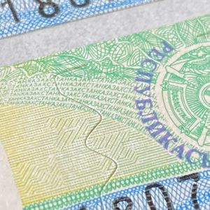 Buy cheap Custom Wine Labels with Normal Adhesive and Paper Material Compatible with Automatic Sticker Labeling Machine from wholesalers