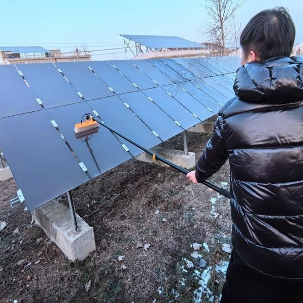 Quality Outdoor Manual Water Spray Brush for Solar Panel Cleaning Customized Request and Customization for sale