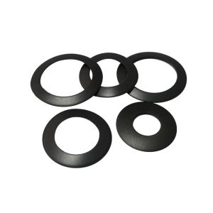 Filled PTFE / PTFE rings with good seal and low friction coefficient for