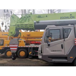 Buy cheap Six Section Arm ZTC1500 Zoomlion 150 Ton Mobile Crane from wholesalers