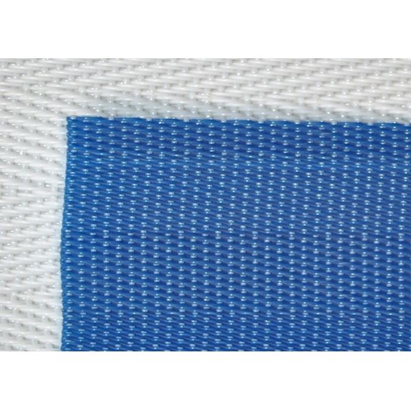 Food-grade frozen plastic polyester polyoxymethylene modular mesh spiral link