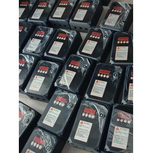 Sectional Garage Doors With Bottom Safety Device For Obstacle Detection