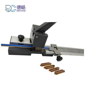 China New Precise Creasing matrix Cutting Machines Manual Operation Cutter on sale